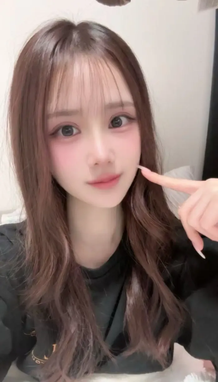 台中外送茶-吉澤萌絵