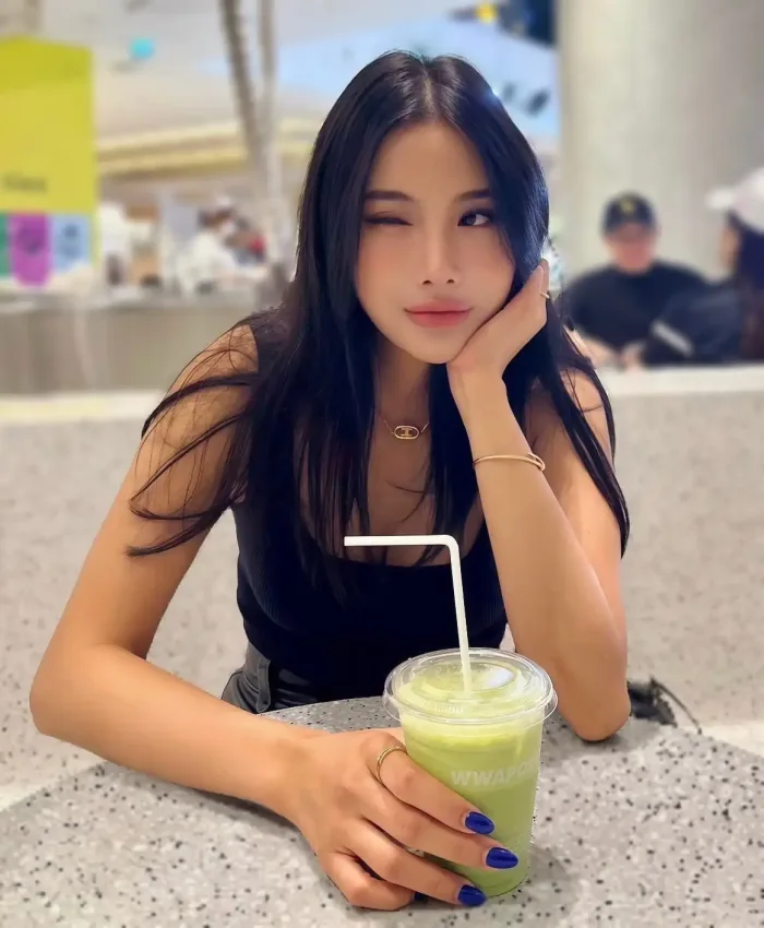 台北定點茶-Model