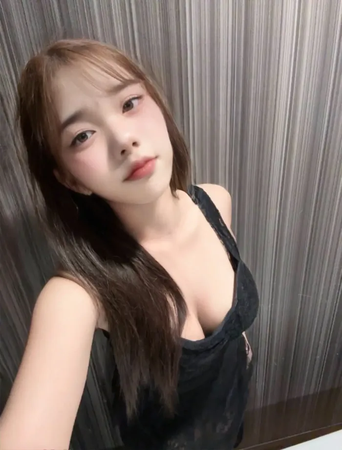 高雄定點茶-小騷逼