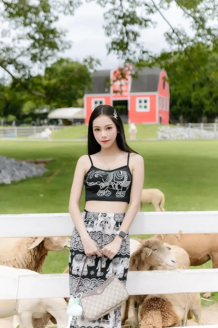 台北定點茶-比基妮