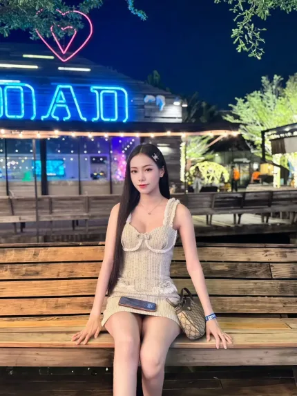 台北定點茶-比基妮